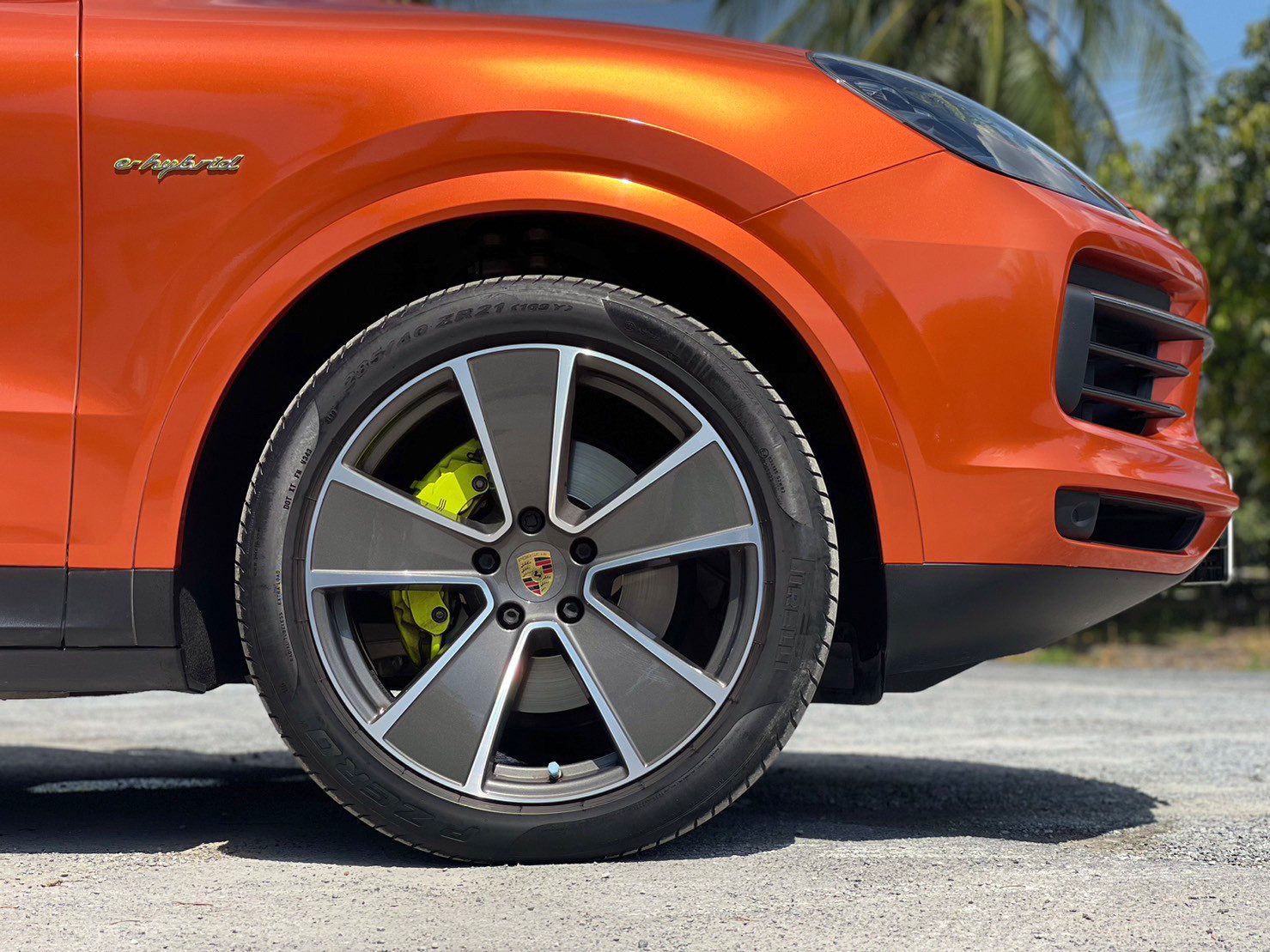 2020 Porsche Cayenne e-hybrid Coupe