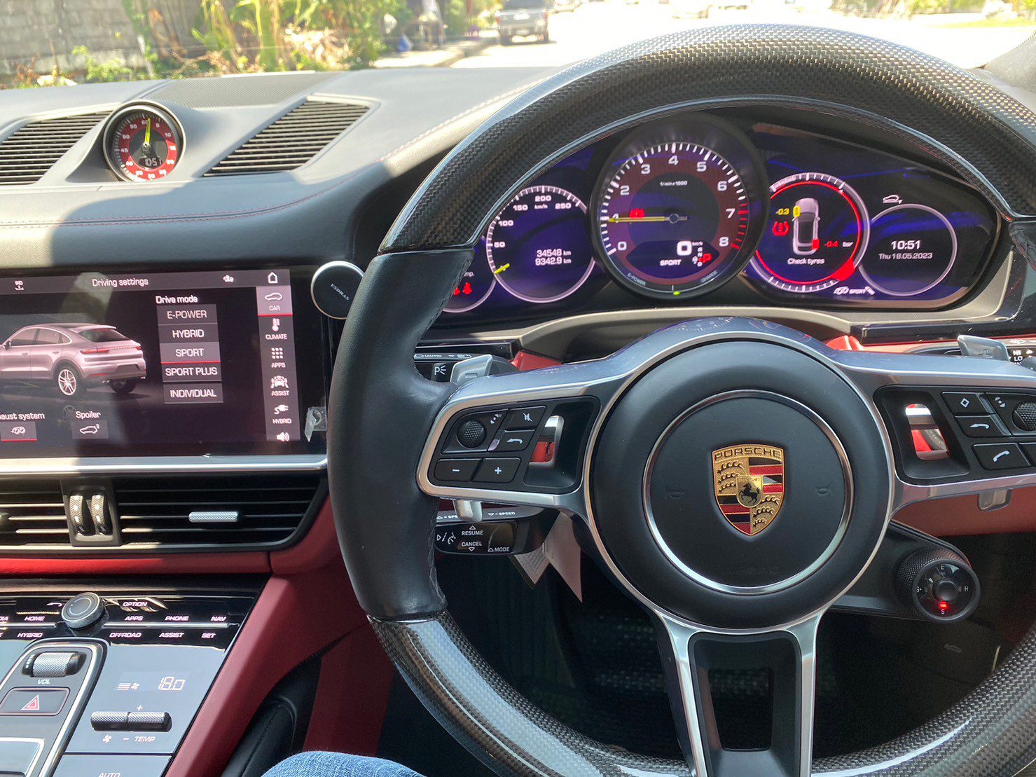 2021 Porsche Cayenne e-hybrid Coupe