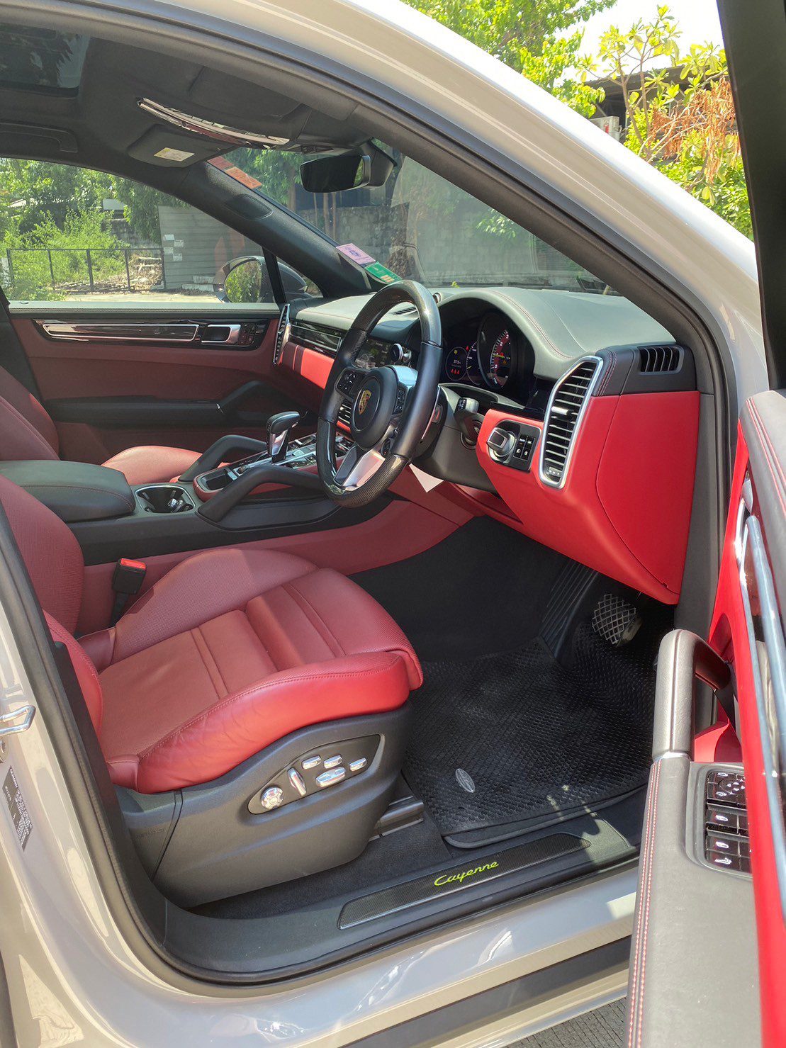 2021 Porsche Cayenne e-hybrid Coupe