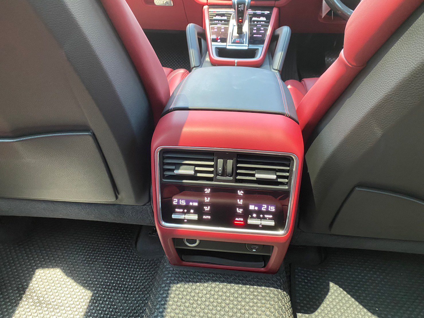2021 Porsche Cayenne e-hybrid Coupe