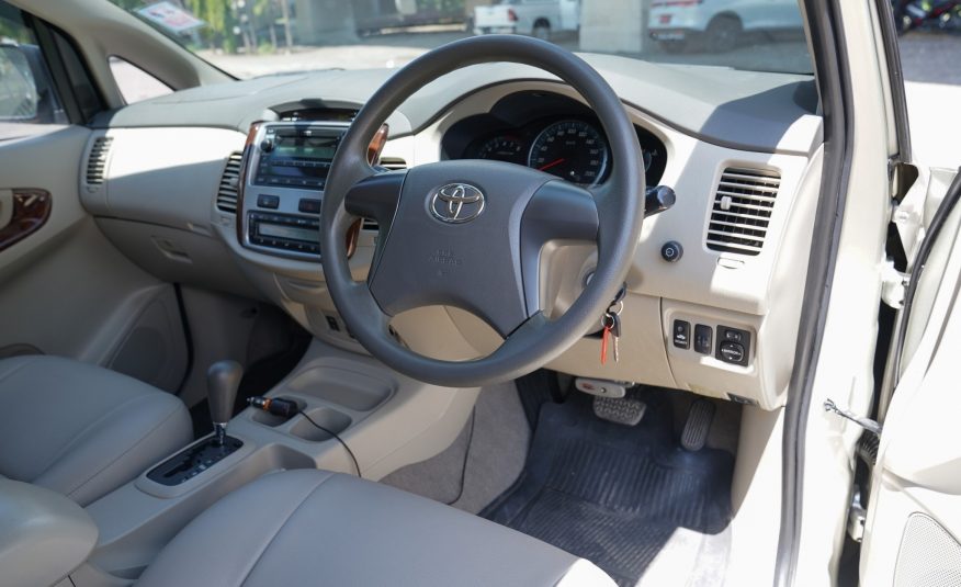 2013 TOYOTA INNOVA 2.0 G LPG AT