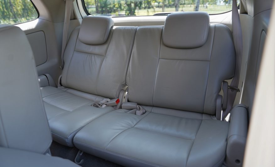 2013 TOYOTA INNOVA 2.0 G LPG AT