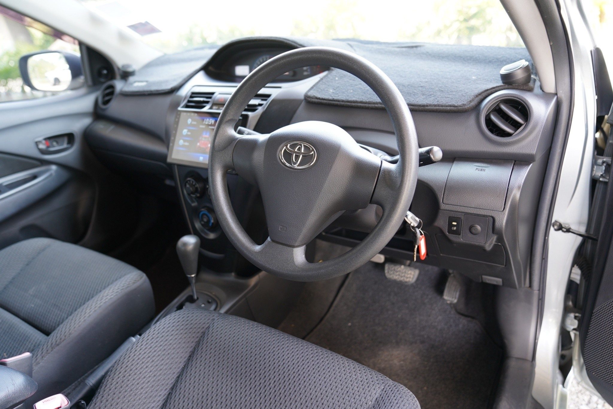 2010 TOYOTA VIOS 1.5 J AT