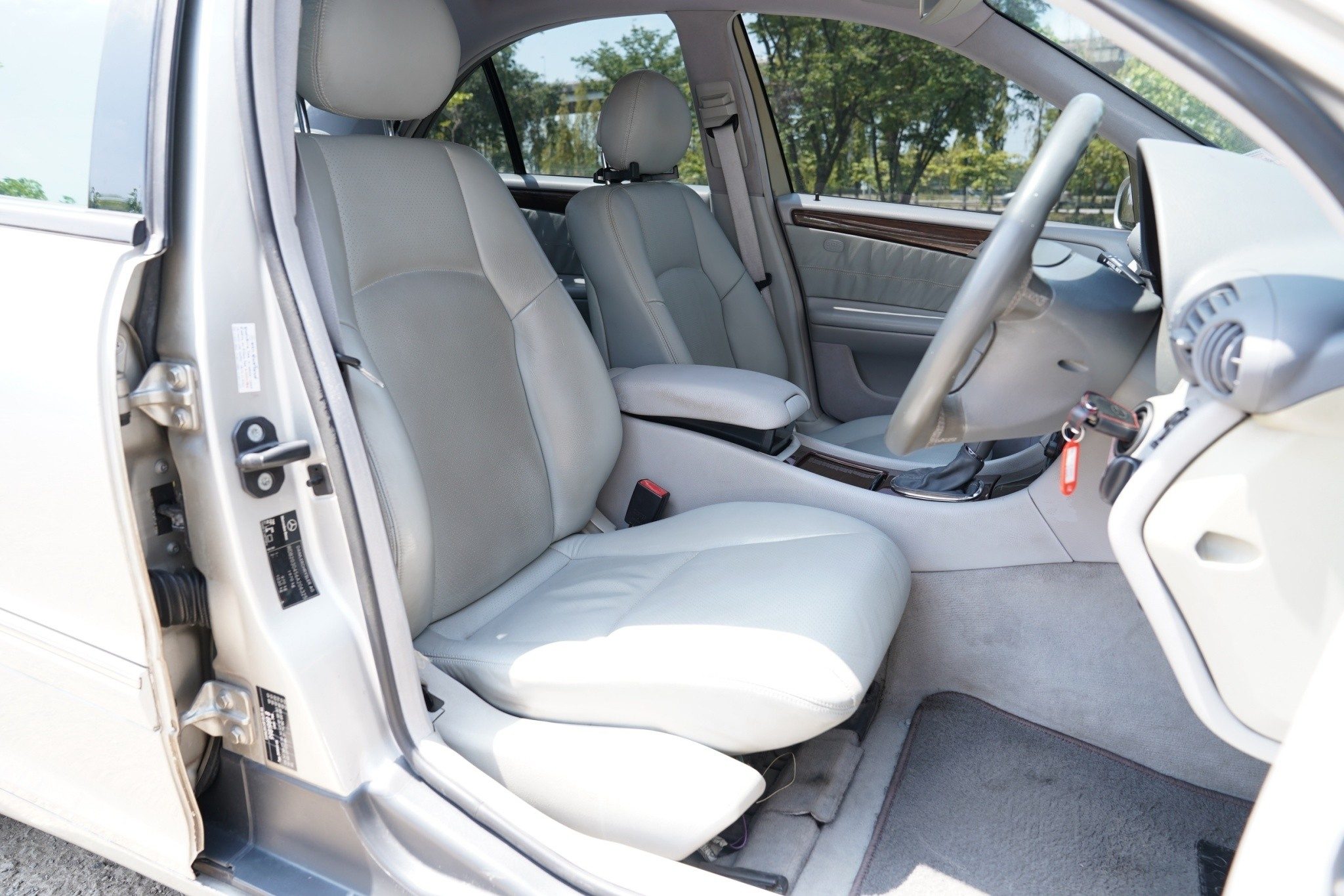 2002 BENZ C200 2.0 KOMPRESSOR