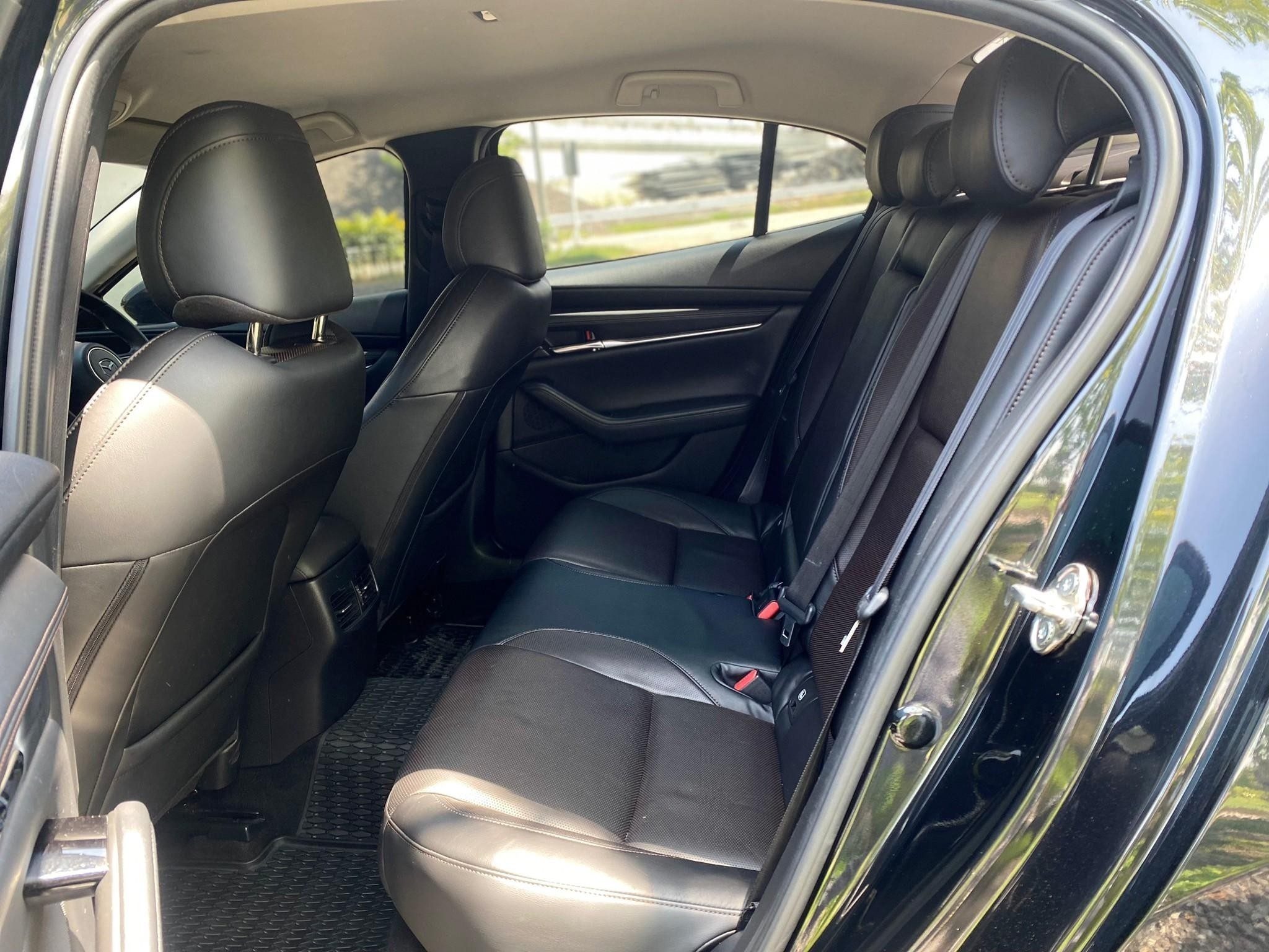 2019 MAZDA MAZDA3 4 ประตู 2.0 S