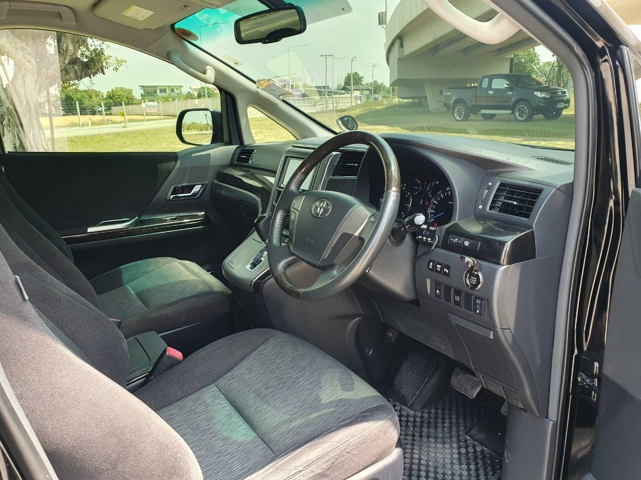 2013 TOYOTA ALPHARD 2.4 V