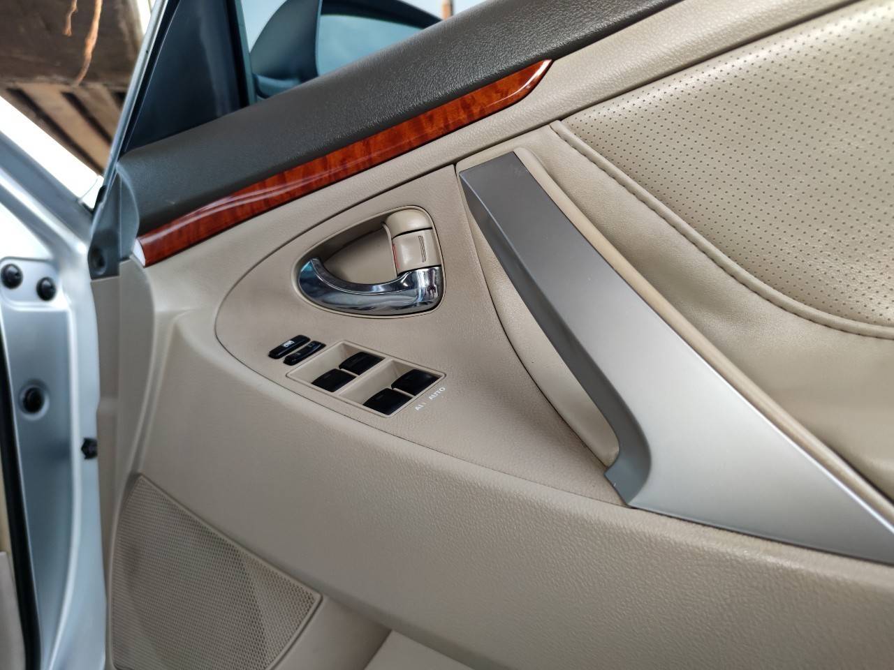 2011 TOYOTA CAMRY 2.0 G