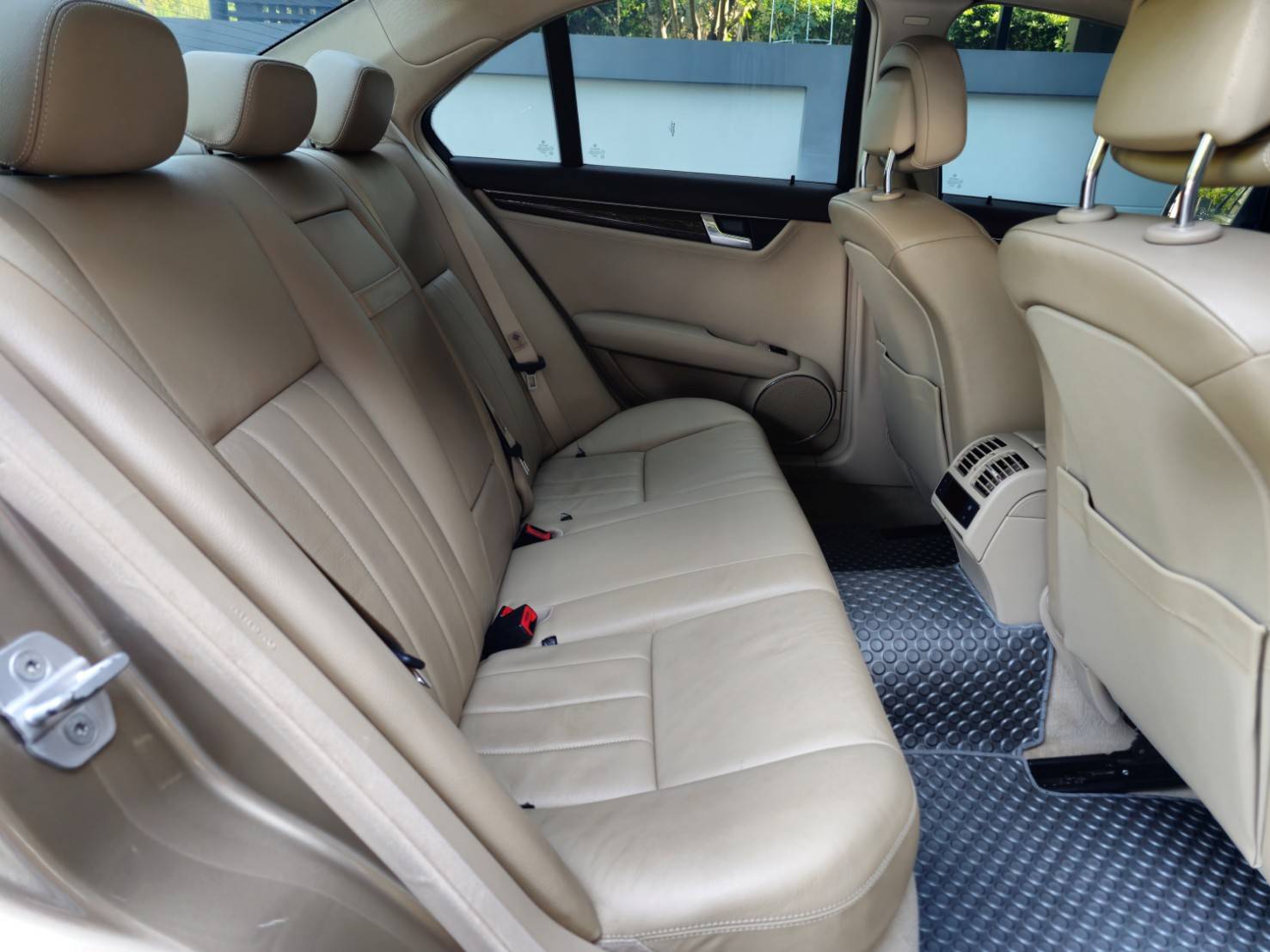 2010 Benz C200 1.8 CGI BlueEFFICIENCY