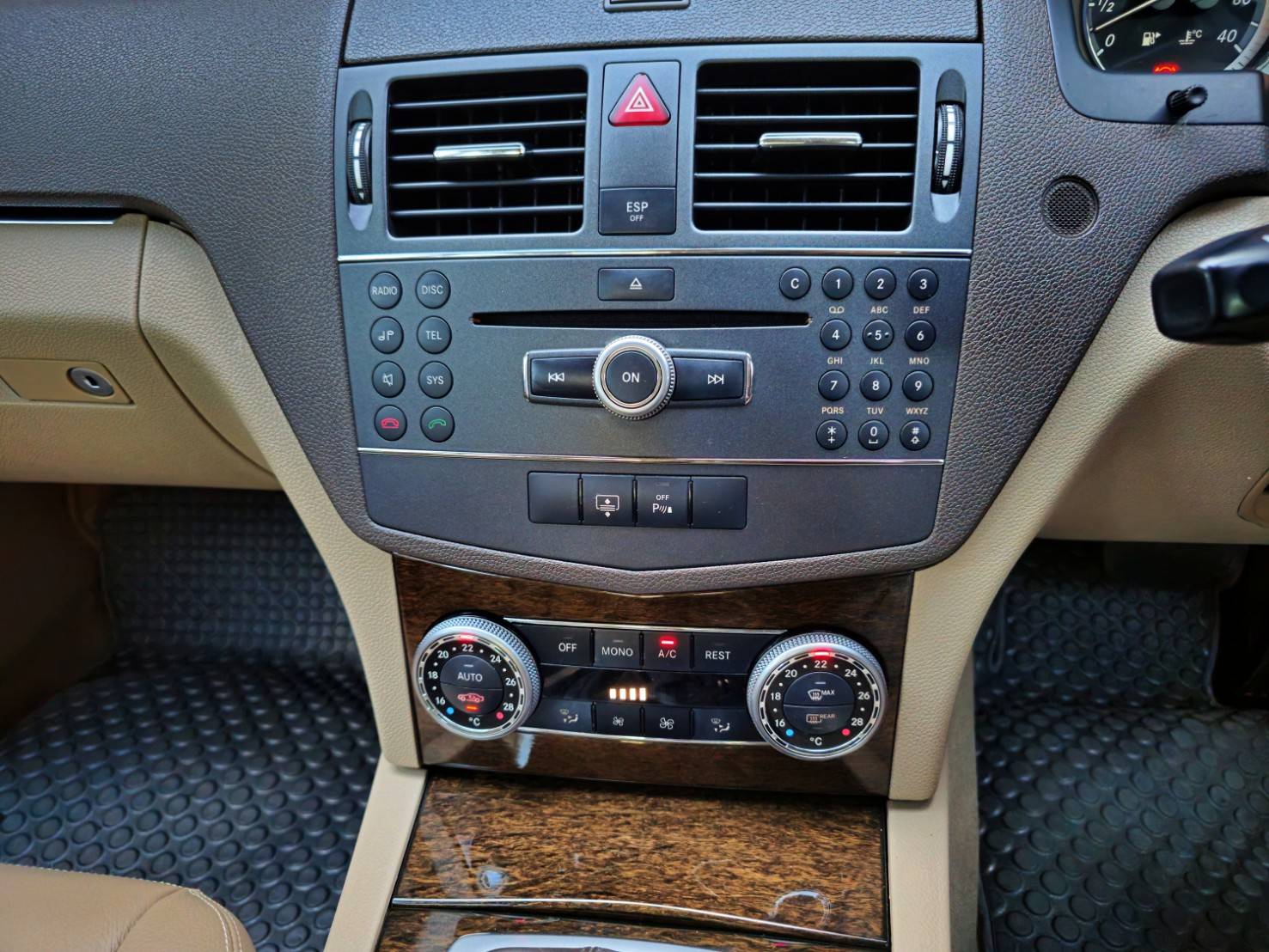 2010 Benz C200 1.8 CGI BlueEFFICIENCY