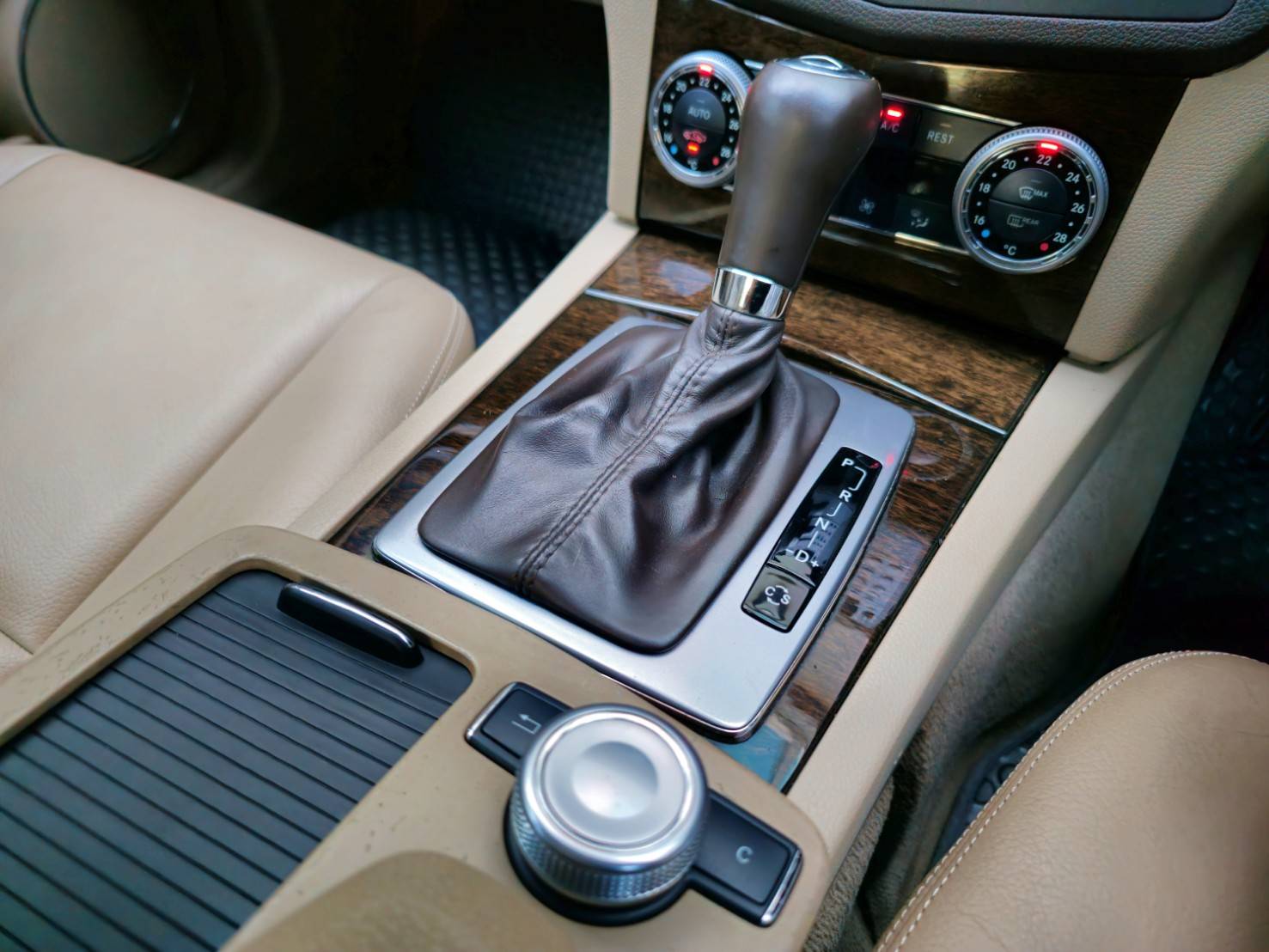 2010 Benz C200 1.8 CGI BlueEFFICIENCY