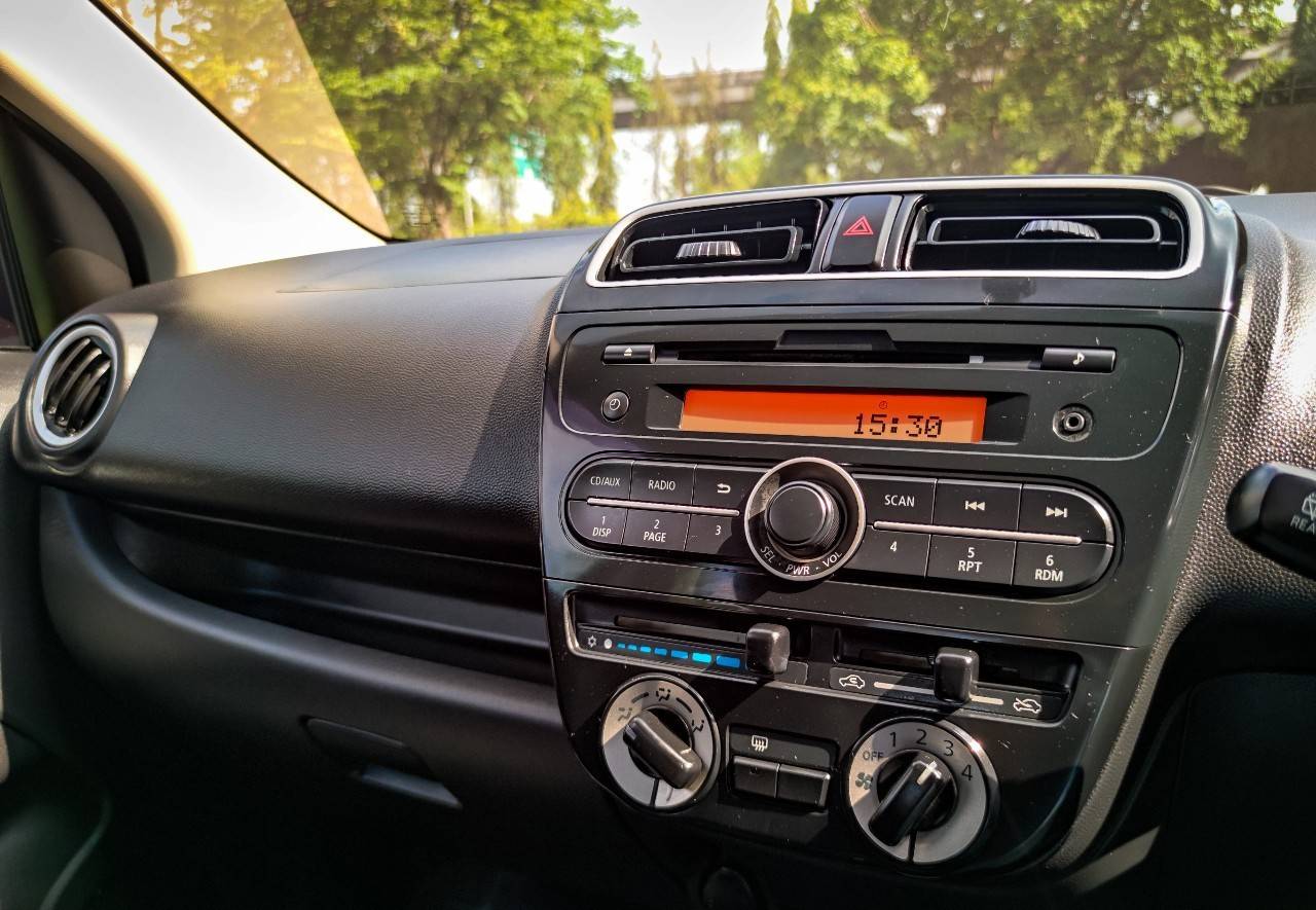 2013 Mitsubishi mirage 1.2 GLS