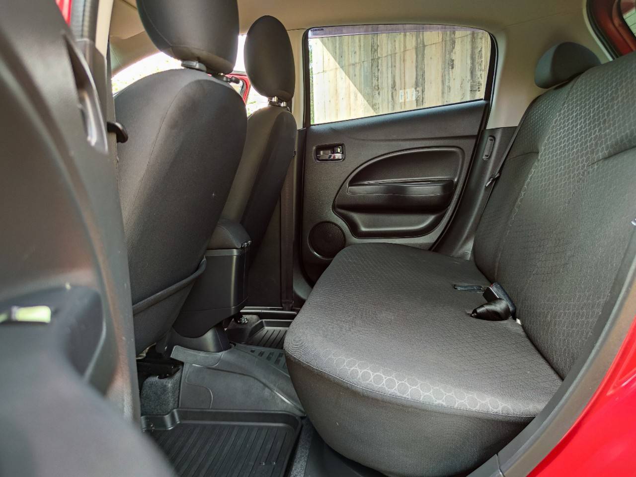2013 Mitsubishi mirage 1.2 GLS