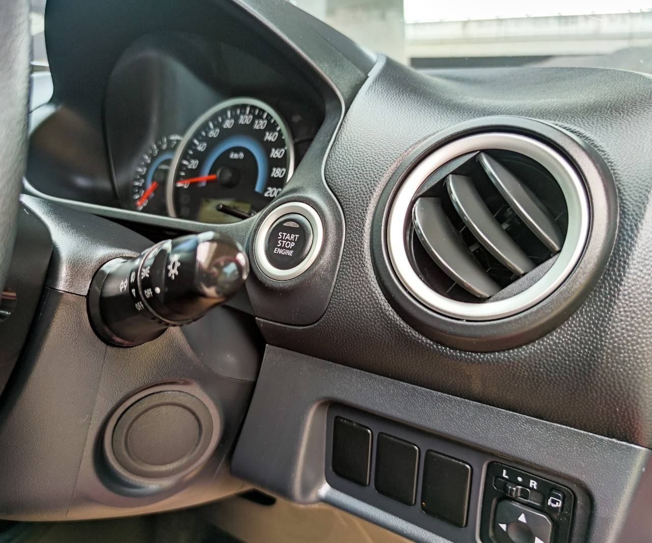 2013 Mitsubishi mirage 1.2 GLS