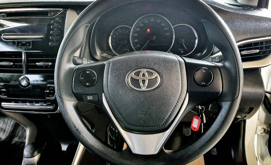 2018 TOYOTA Yaris ativ 1.2 E