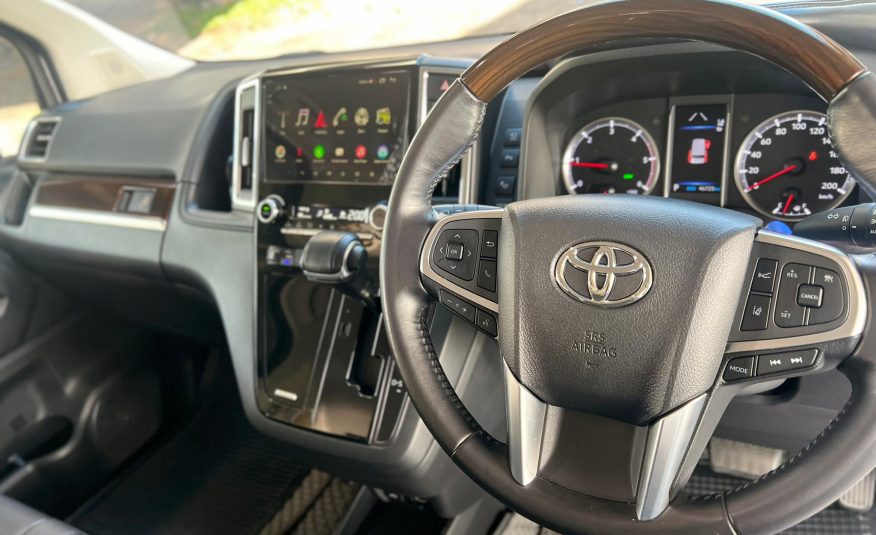 2019 Toyota Majesty Grande