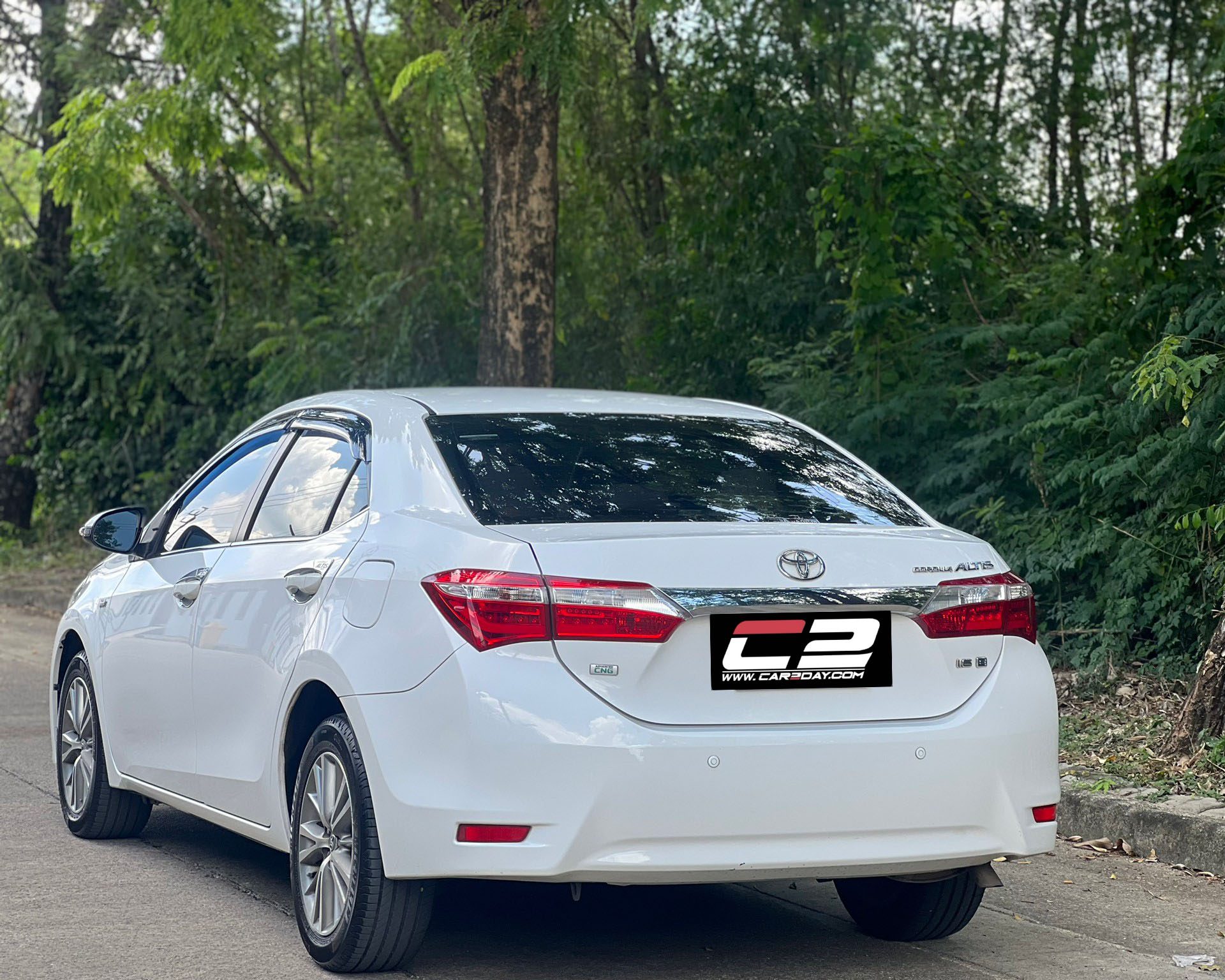 2014 TOYOTA ALTIS 1.6E cng (MNC)