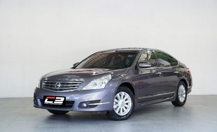 NISSAN TEANA 2.0 XL AT