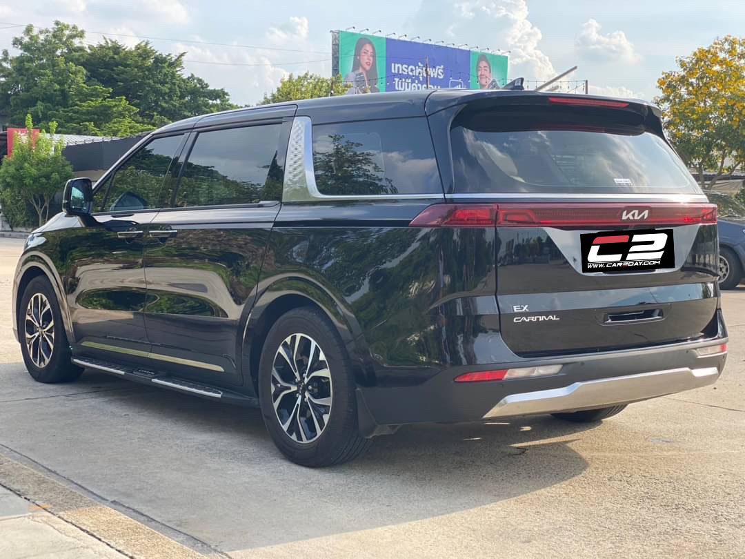 2022 KIA Carnival EX