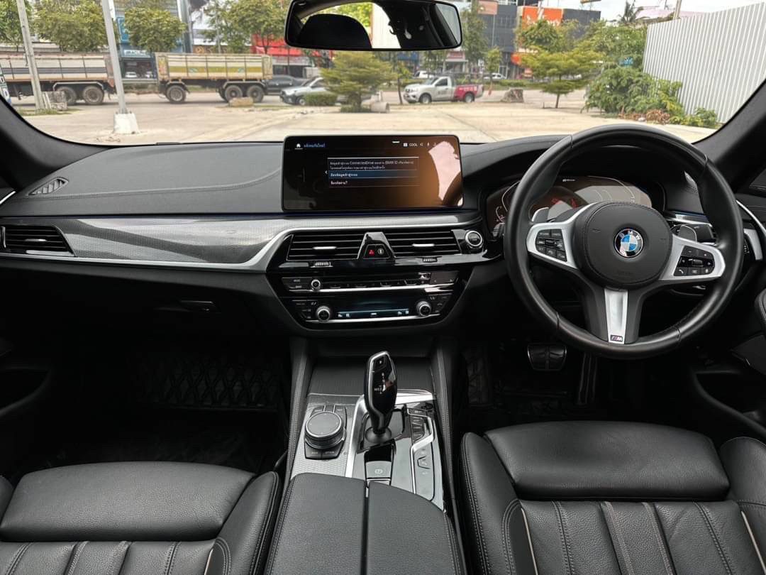 2021 BMW 530e M Sport LCI