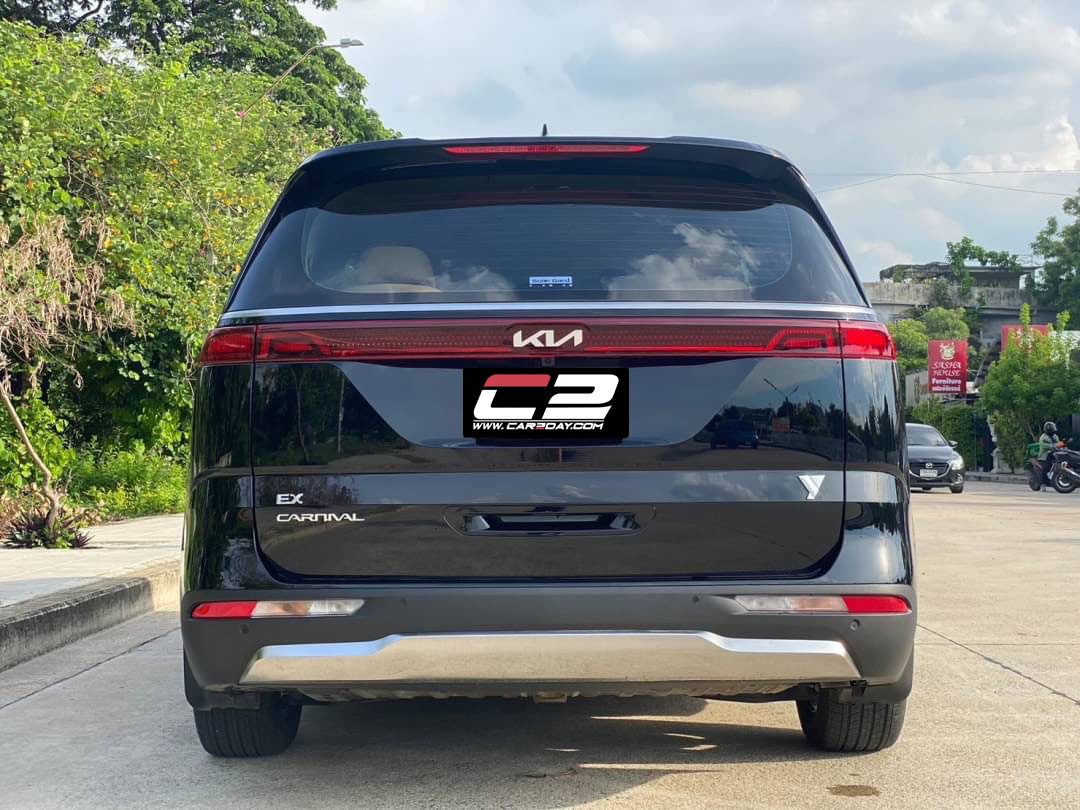 2022 KIA Carnival EX