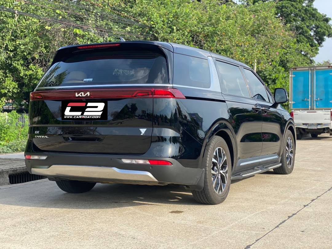 2022 KIA Carnival EX