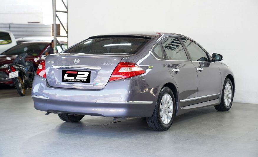 NISSAN TEANA 2.0 XL AT