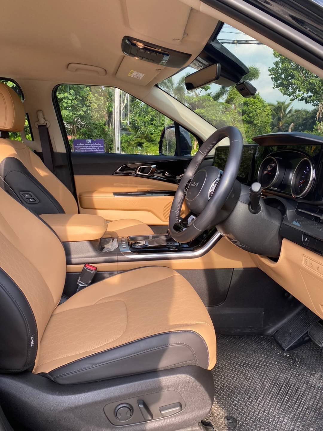 2022 KIA Carnival EX