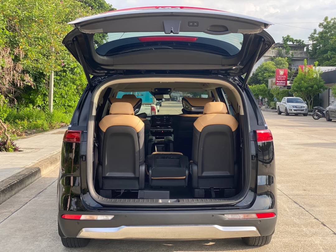 2022 KIA Carnival EX