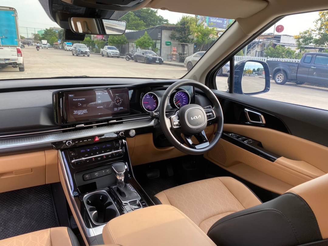 2022 KIA Carnival EX