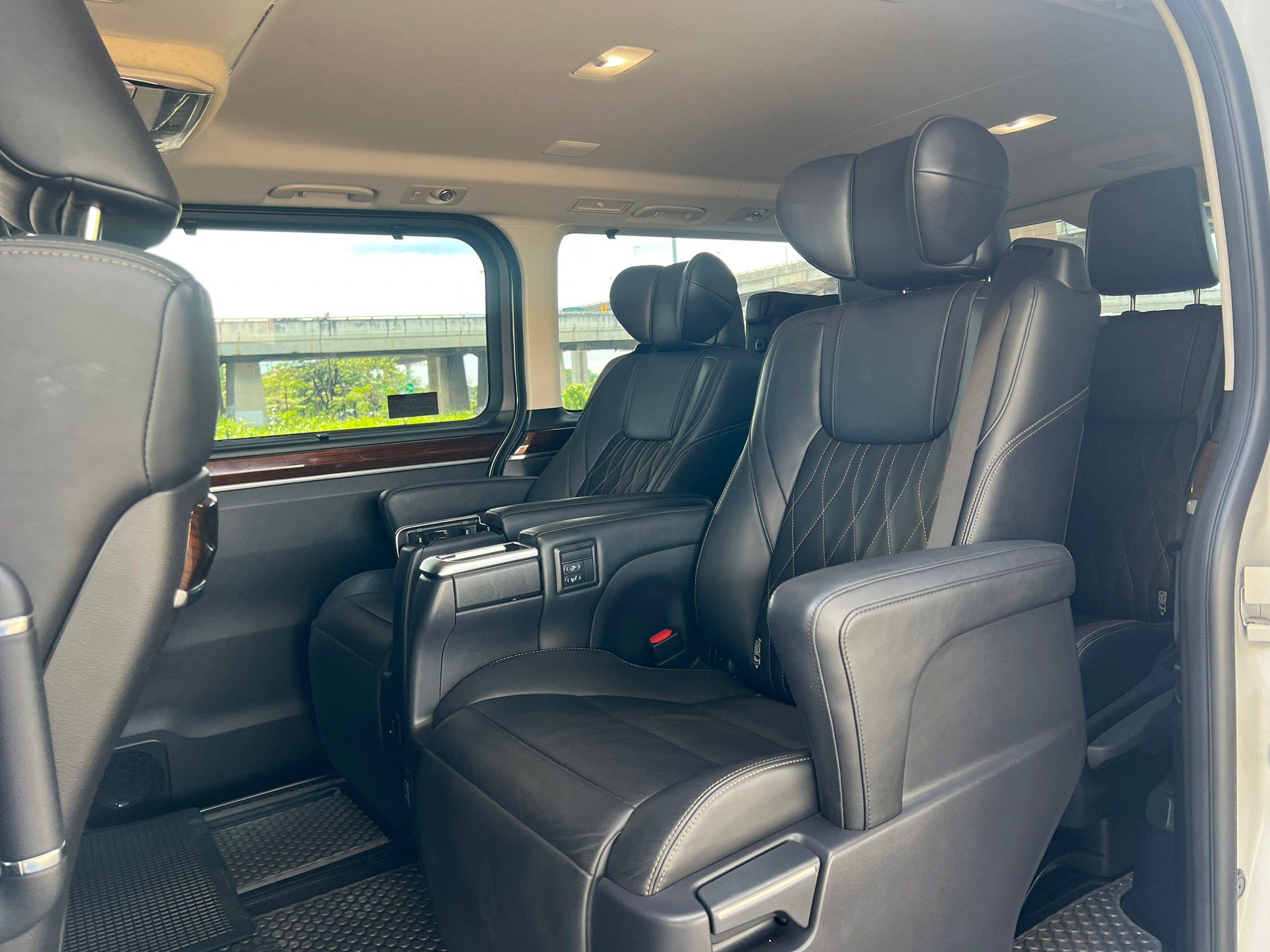 2019 Toyota Majesty Grande
