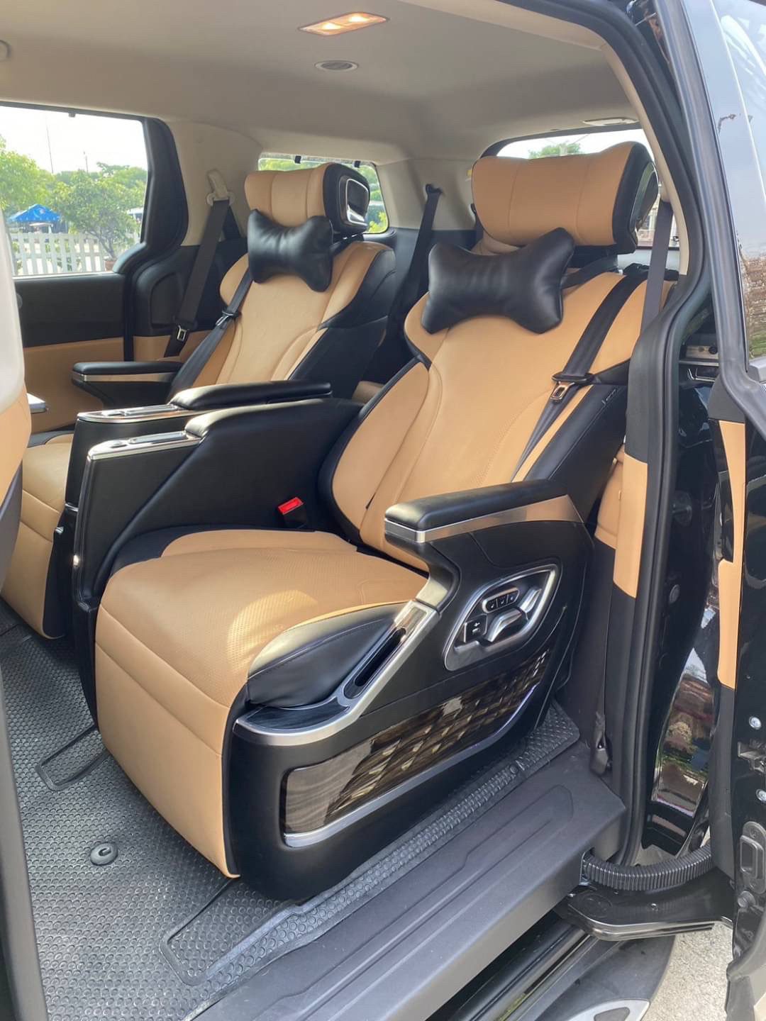 2022 KIA Carnival EX