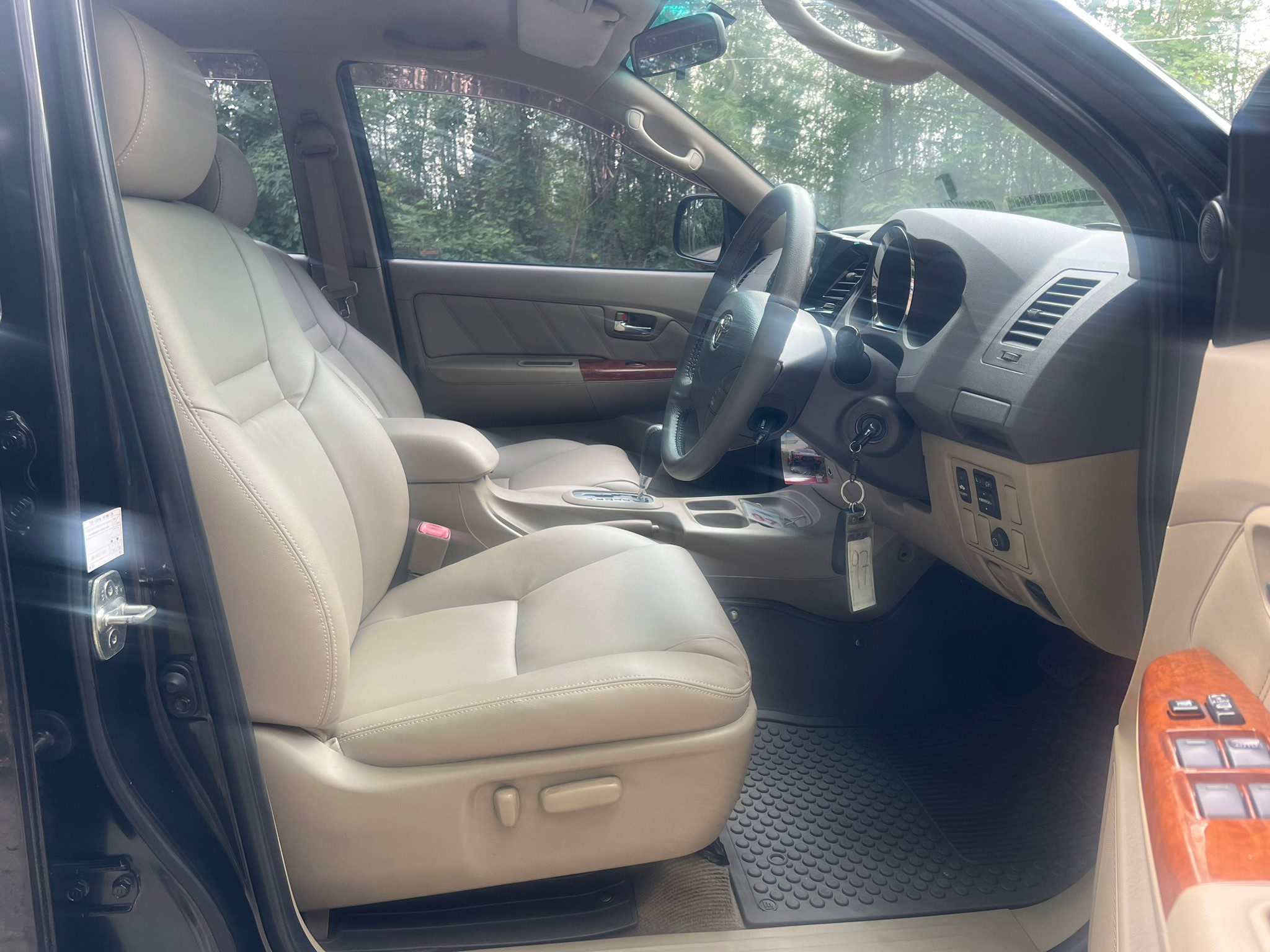 2009 TOYOTA FORTUNER 3.0V 2WD