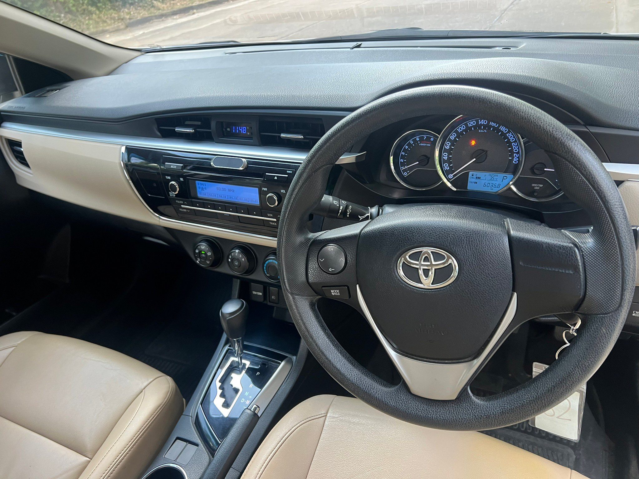 2014 TOYOTA ALTIS 1.6E cng (MNC)