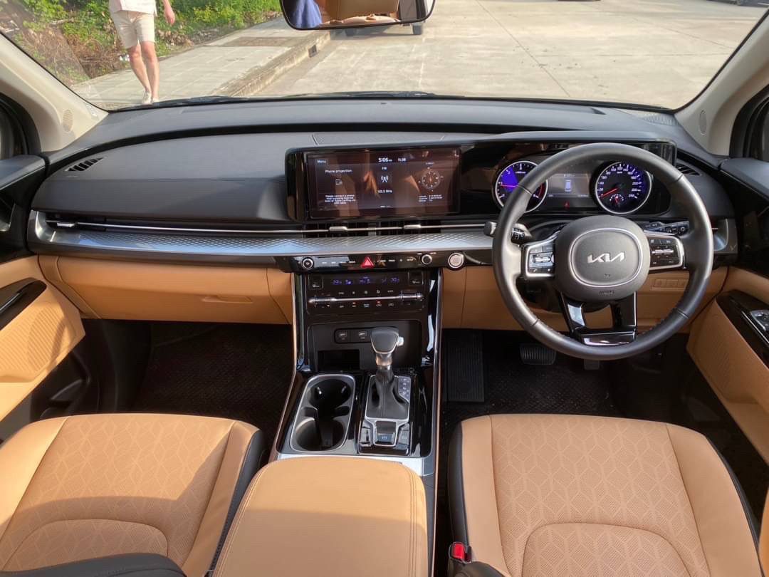 2022 KIA Carnival EX
