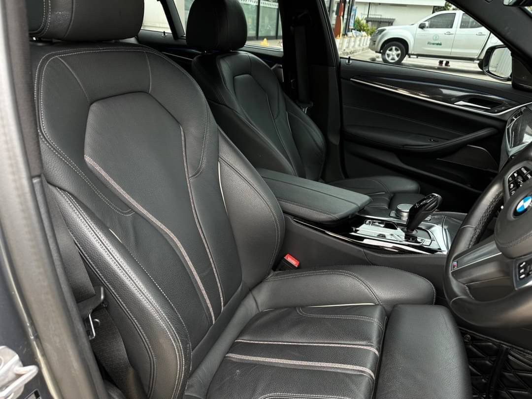 2021 BMW 530e M Sport LCI