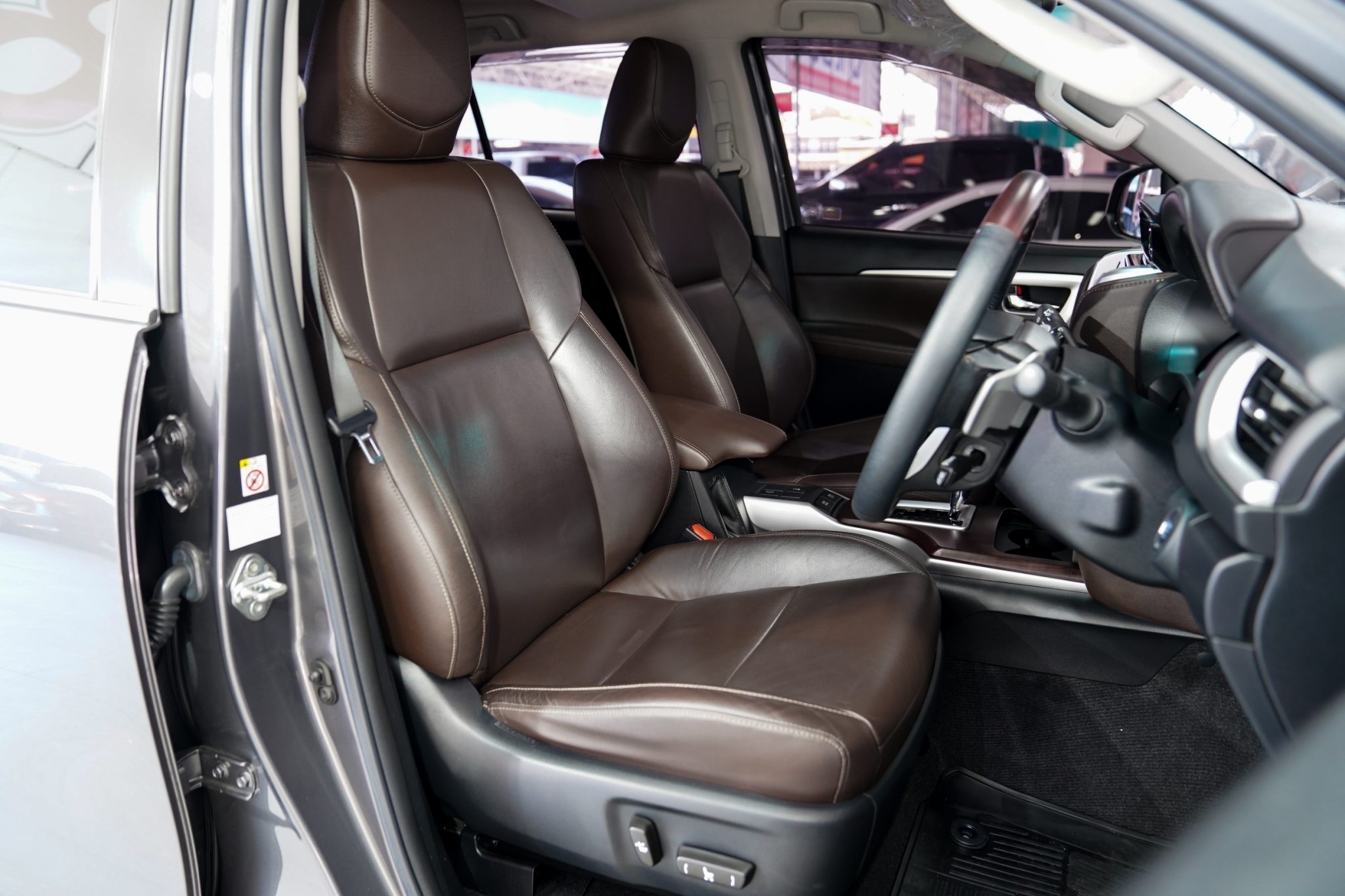 2019 TOYOTA FORTUNER 2.4 V SIGMA 4 AT/4WD