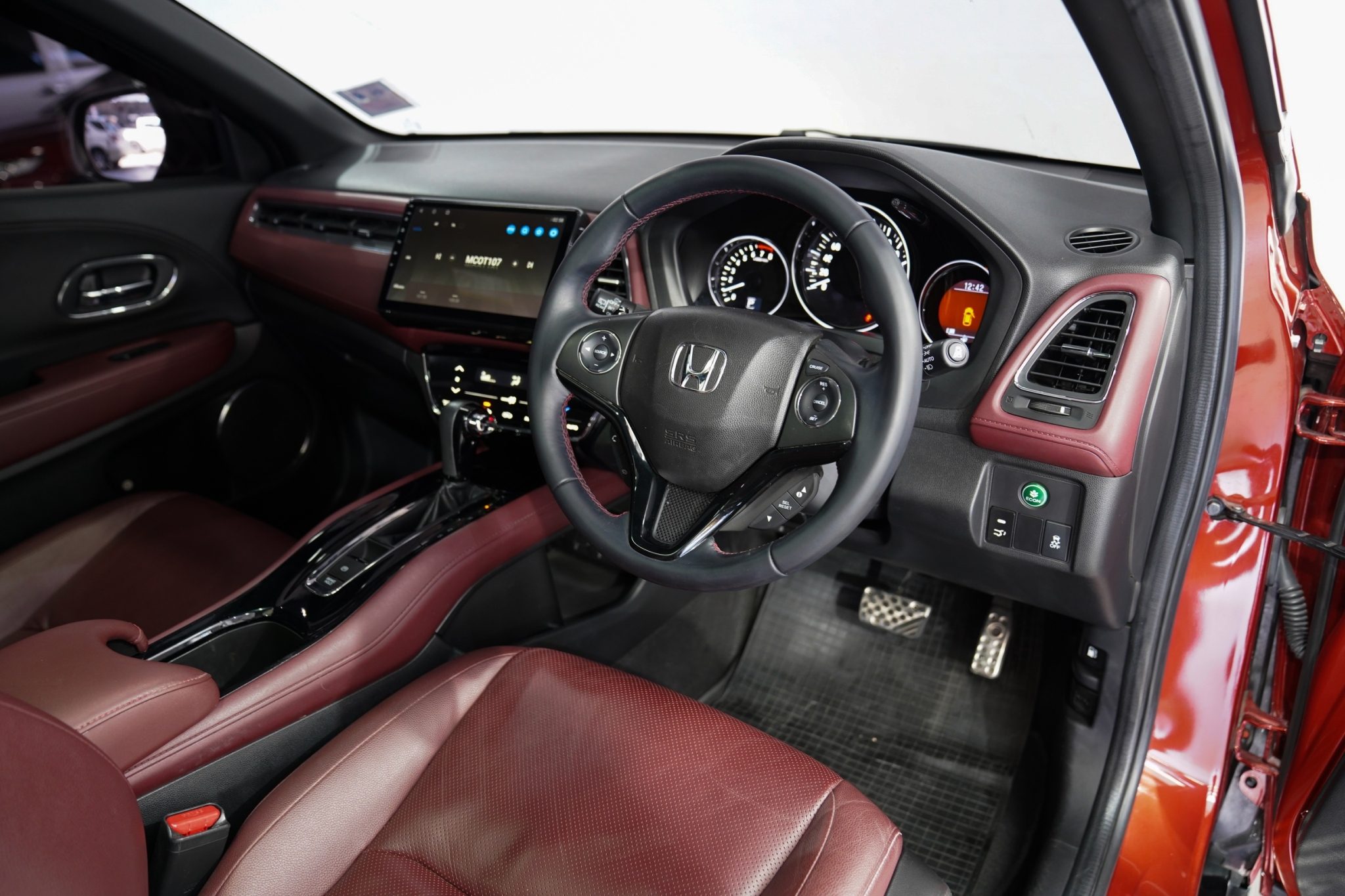2019 HONDA HRV 1.8 RS AT