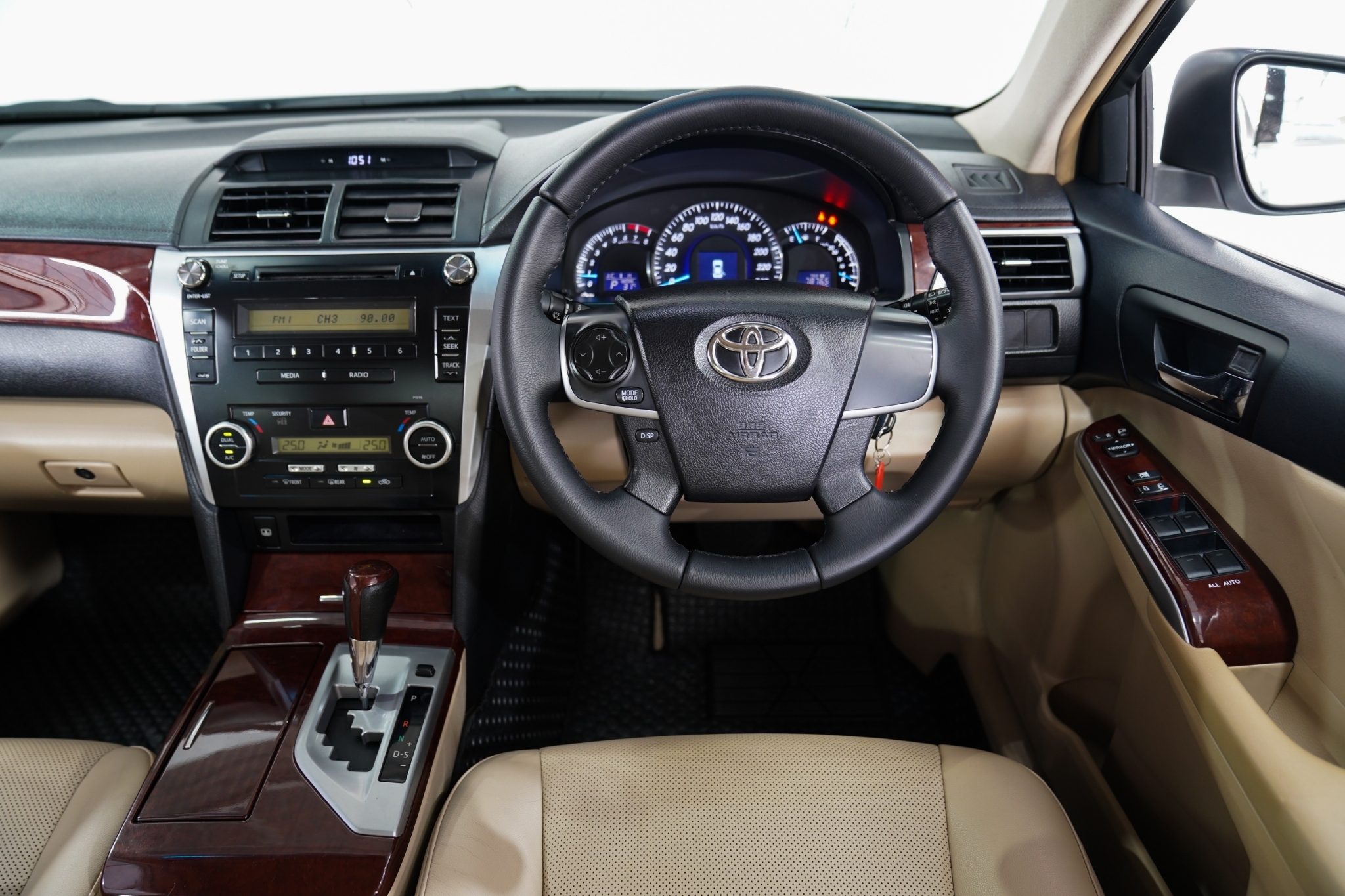 2012 TOYOTA CAMRY 2.0 G AT