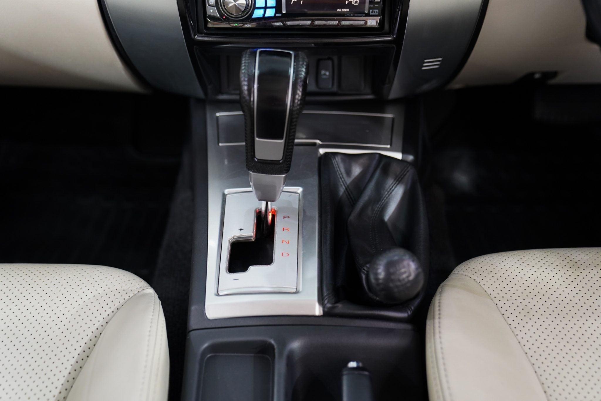 2010 MITSUBISHI PAJERO SPORT 3.2 GT AT/4WD