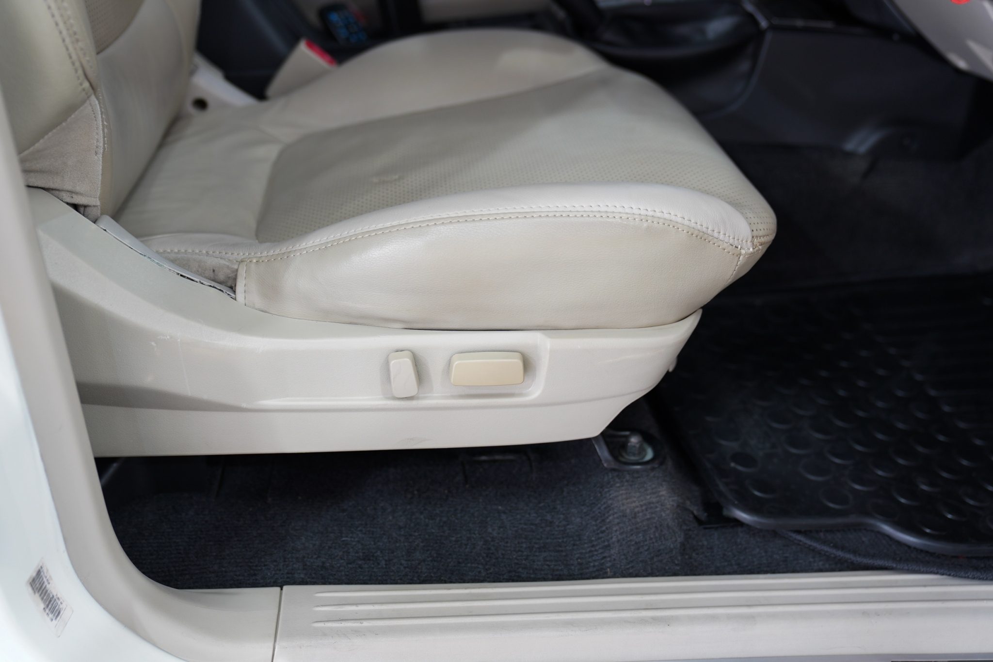 2010 MITSUBISHI PAJERO SPORT 3.2 GT AT/4WD