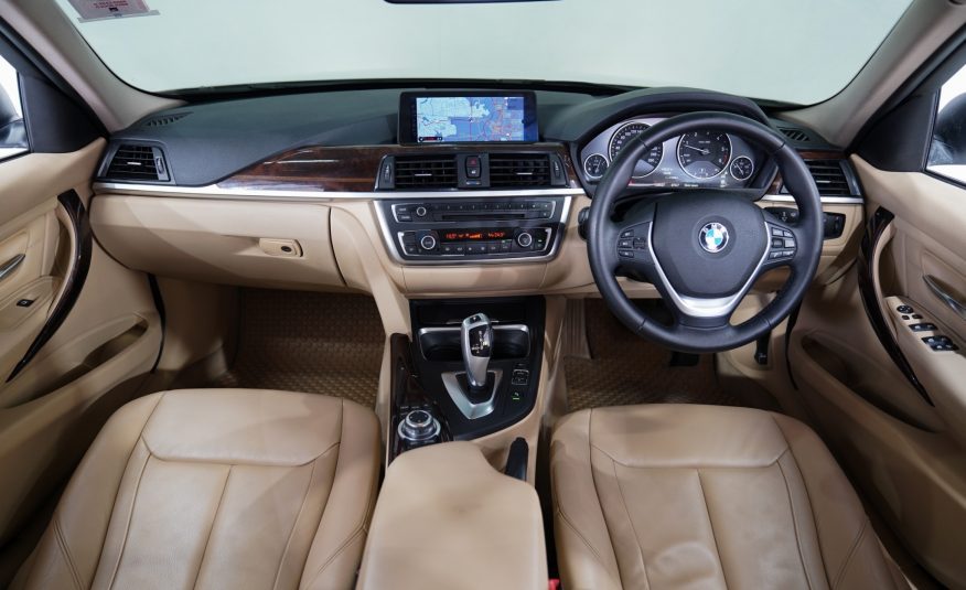 BMW 320d 2.0 LUXURY AT