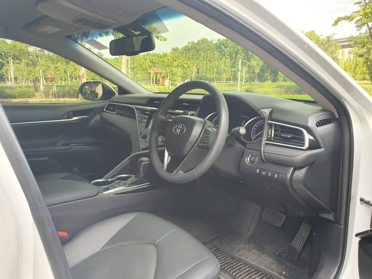 2019 TOYOTA CAMRY 2.0 G