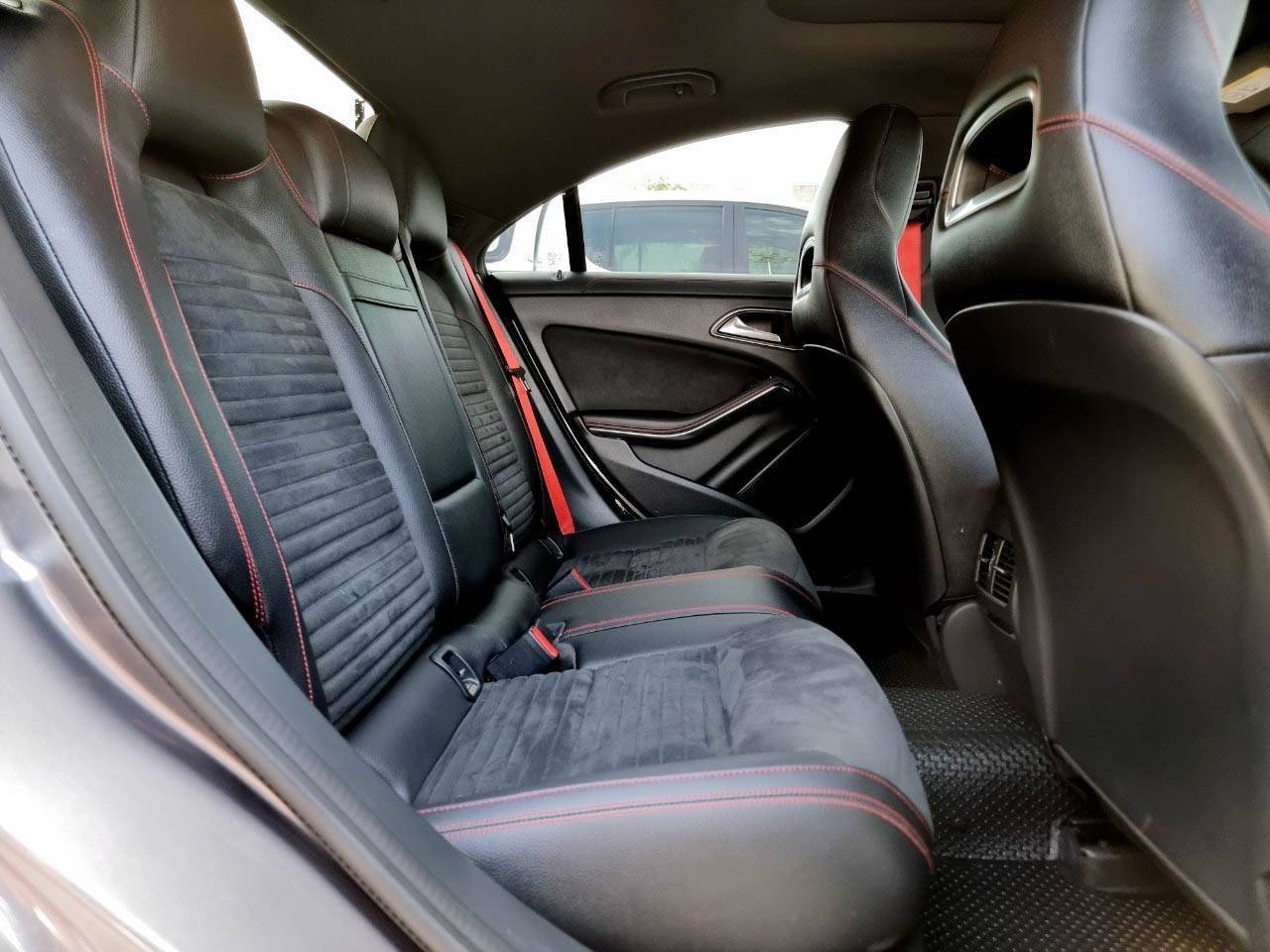 2016 Benz Mercedes-Benz CLA45 2.0 W117