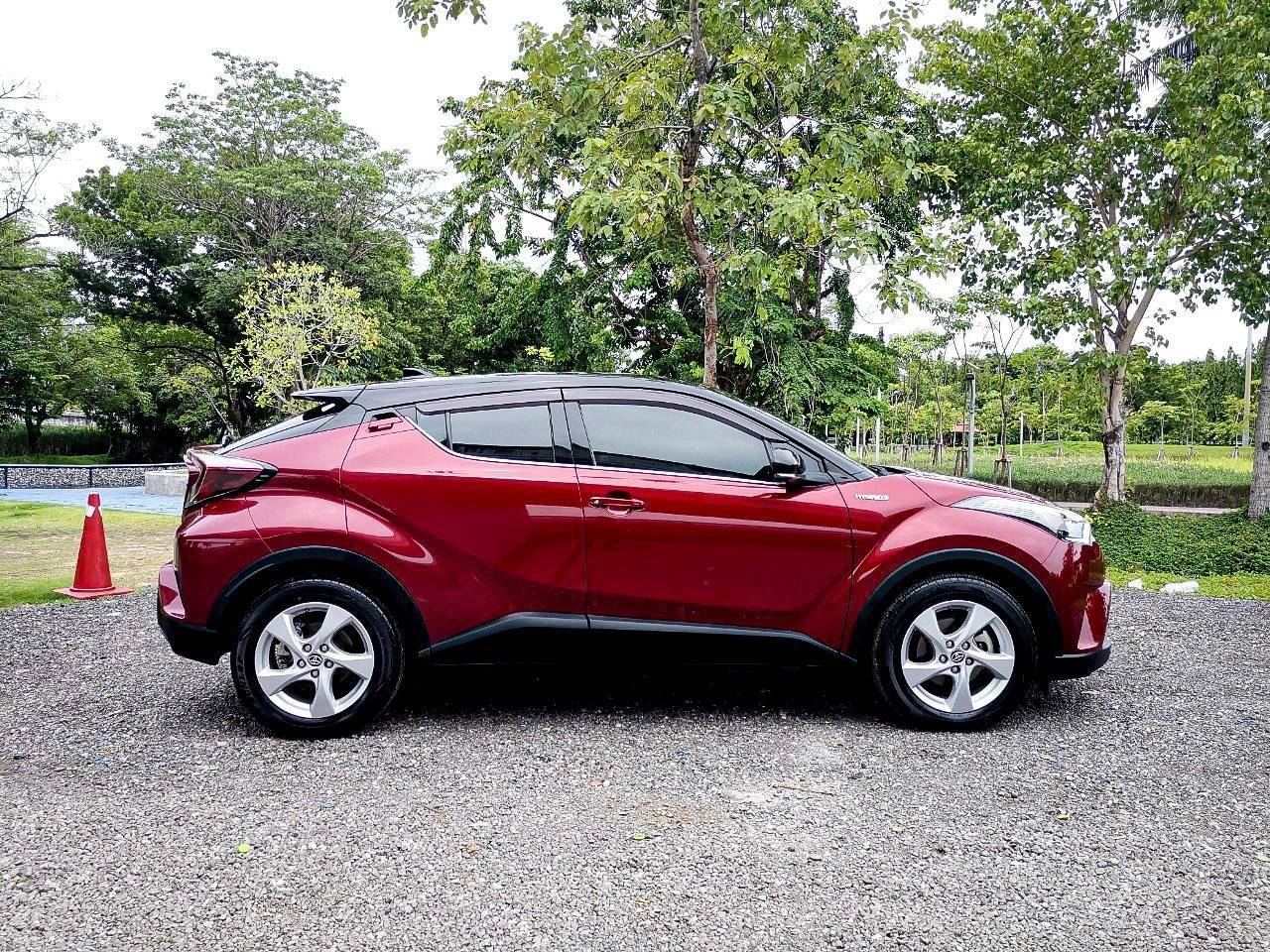 2019 TOYOTA CHR 1.8 Mid