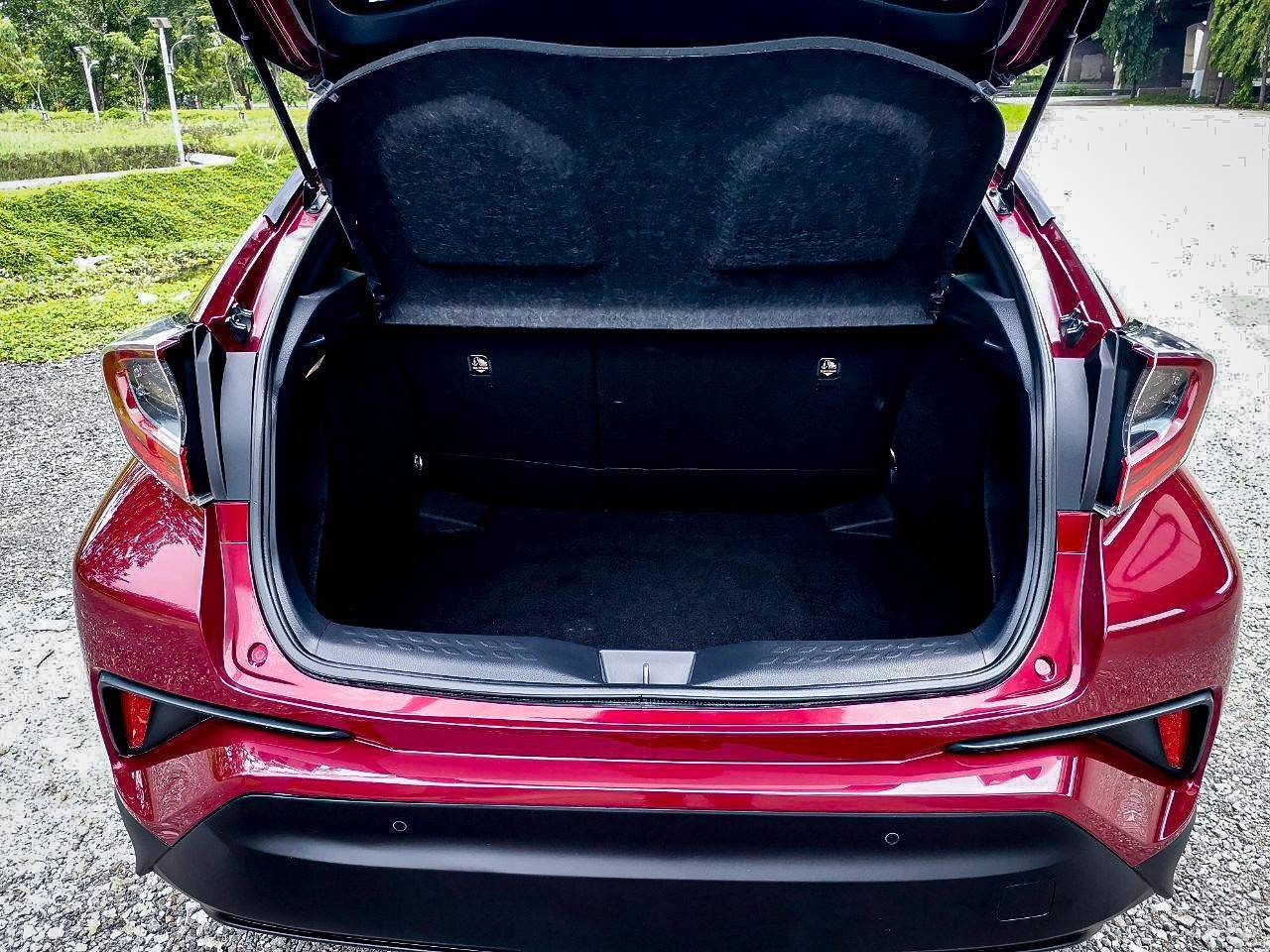 2019 TOYOTA CHR 1.8 Mid
