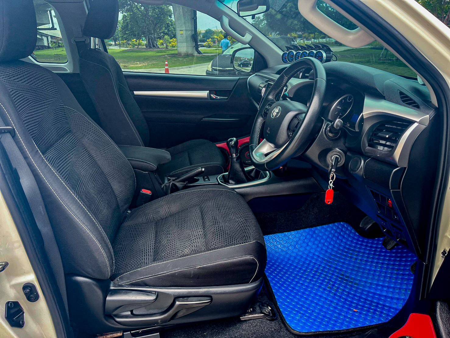 2019 TOYOTA HILUX REVO 2.4 E PLUS PRERUNNER SMART CAB