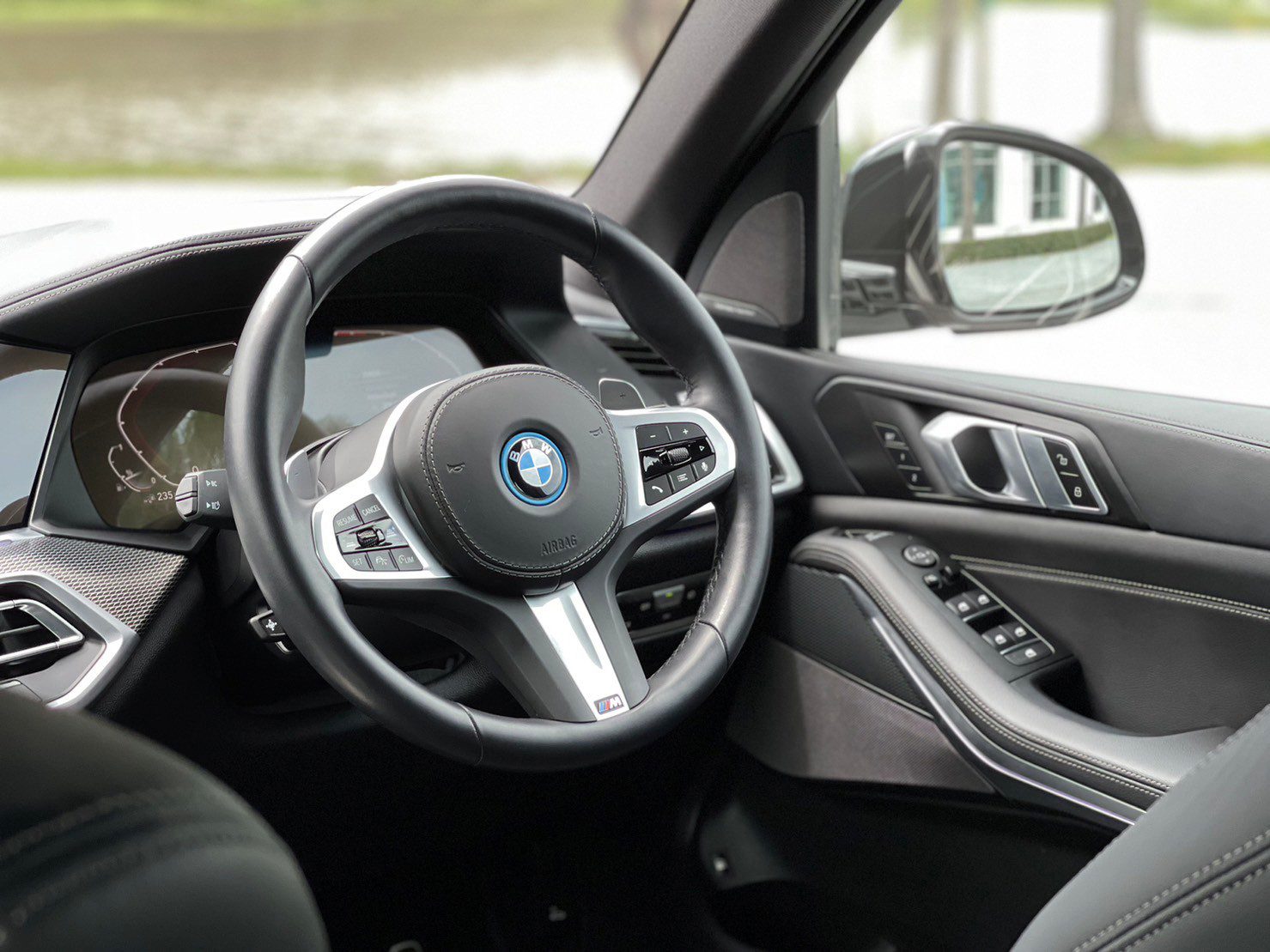 2022 BMW X5 xDrive45e M Sport
