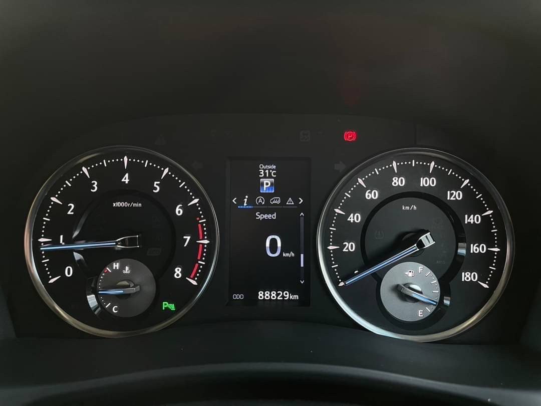 2015 Toyota Vellfire 2.5 ZG Edition