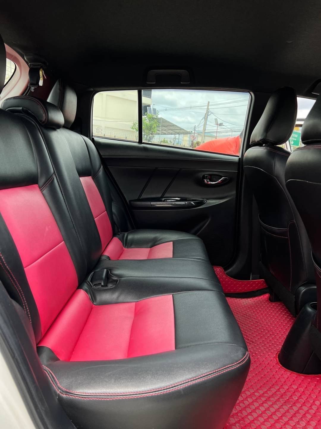 2015 TOYOTA YARIS 1.2G
