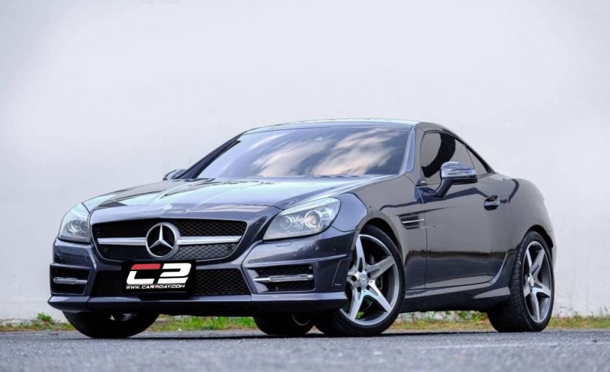 2015 Mercedez-Benz SLK 200 AMG